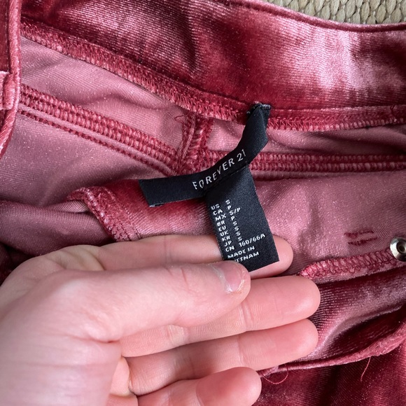Forever 21 velvet skirt - Picture 2 of 3